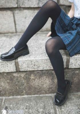 我们四个人换着来