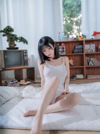 潜伏在黎明之前免费完整版