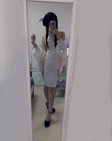 妈妈挽起裙子迈开腿在我脸视频