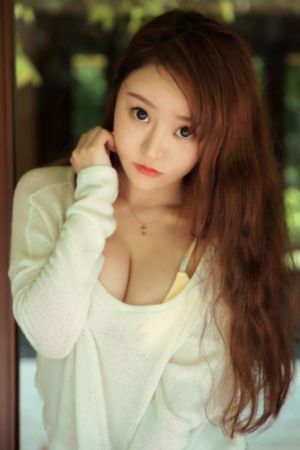 年轻胸大的阿6