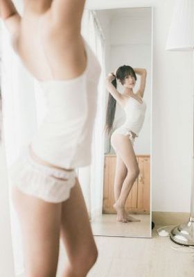 年轻漂亮的女老板完整版免费观看