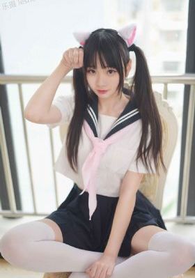 在公交车后面被c了一天