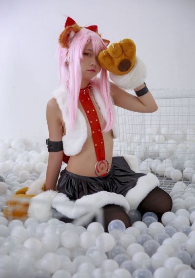 艳女还魂