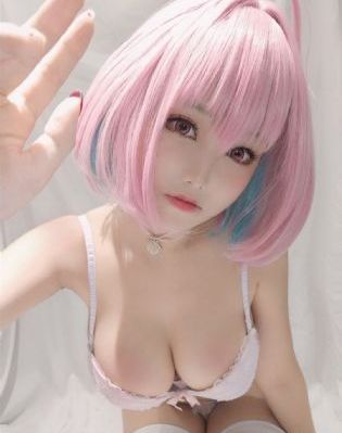 交换年轻夫妇