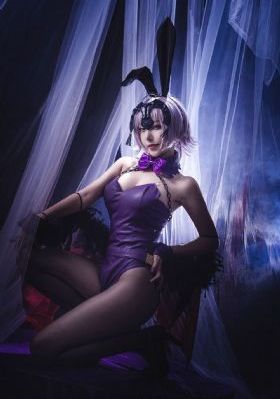 火热的邻居在线观看