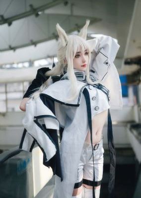 金瓶少女