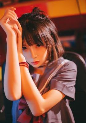 错过末班车的女职员